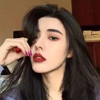 派遣女公关彩华